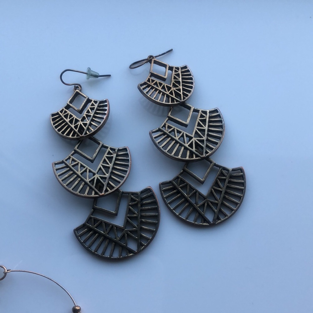 Earring bundle - Picture 2 of 5